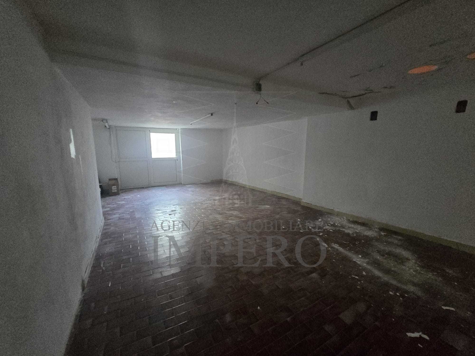 Magazzino in affitto in via papa giovanni xxiii 1, Ventimiglia