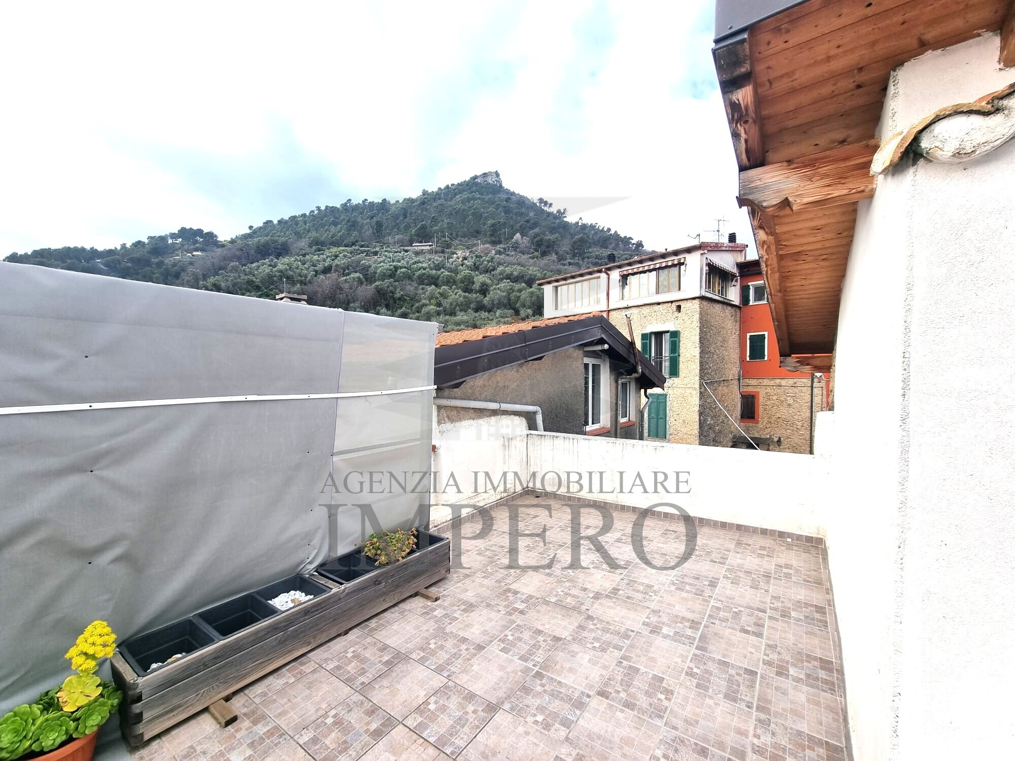 Casa indipendente con terrazzo in via ciappin 87a, Ventimiglia