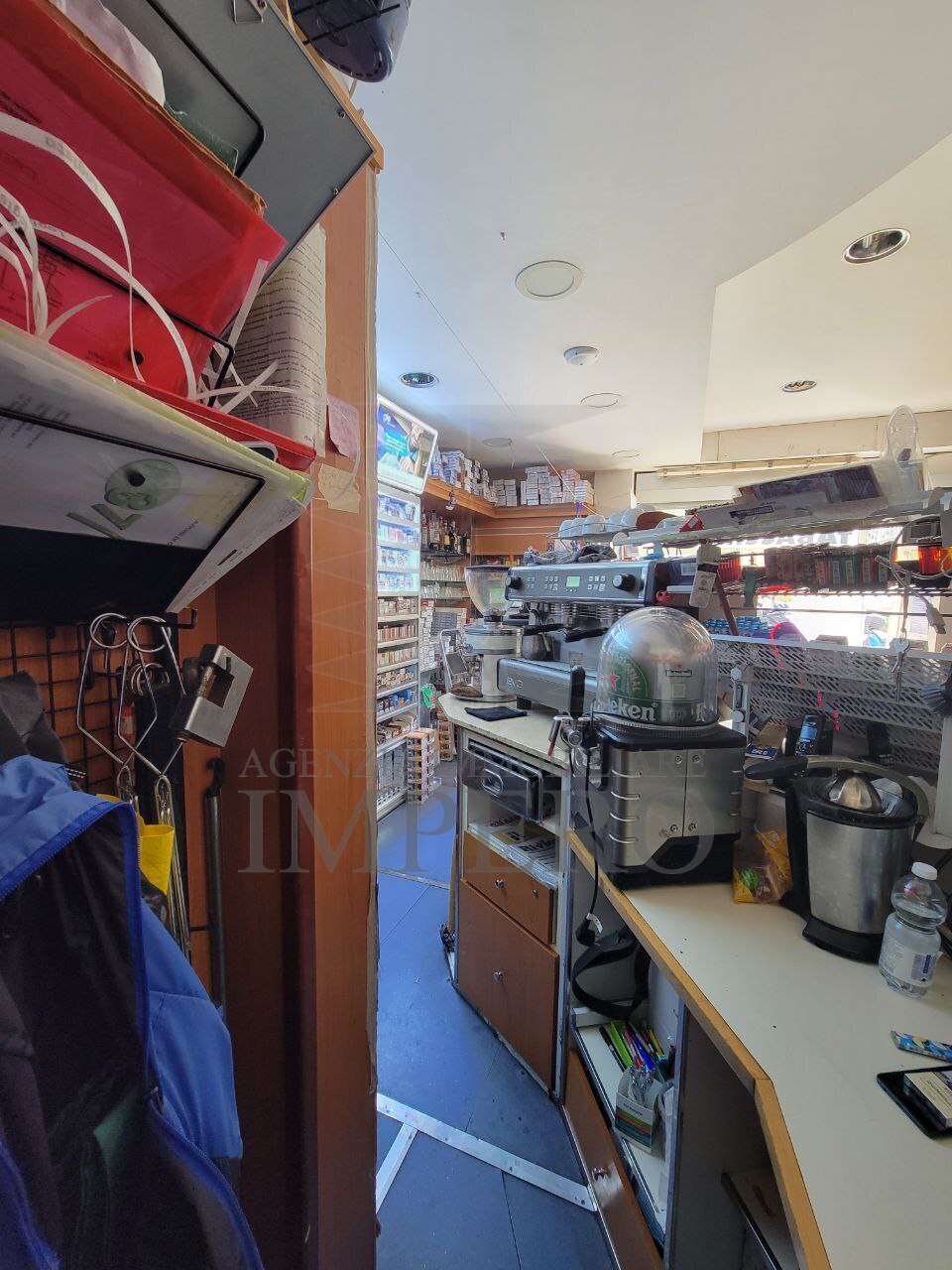 Locale commerciale in vendita in via aurelia 150, Bordighera