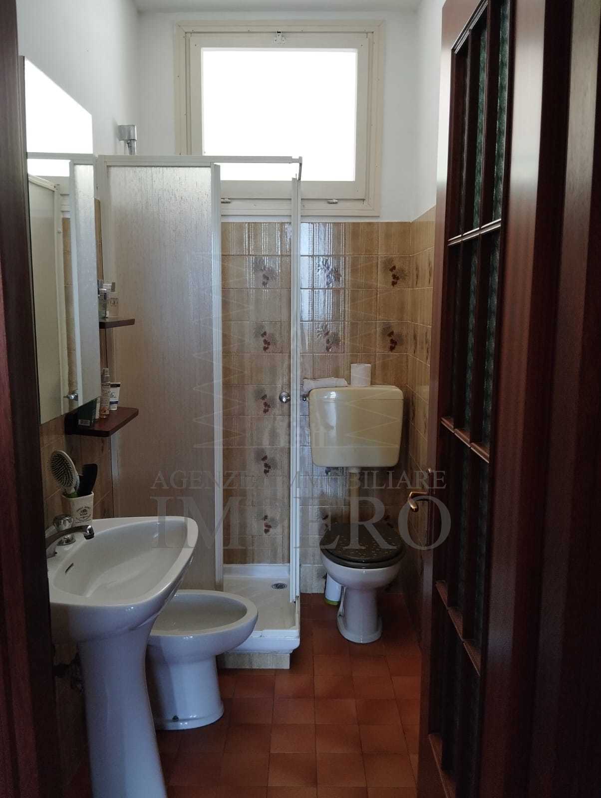 Bilocale vista mare in via porta di provenza 10, Ventimiglia