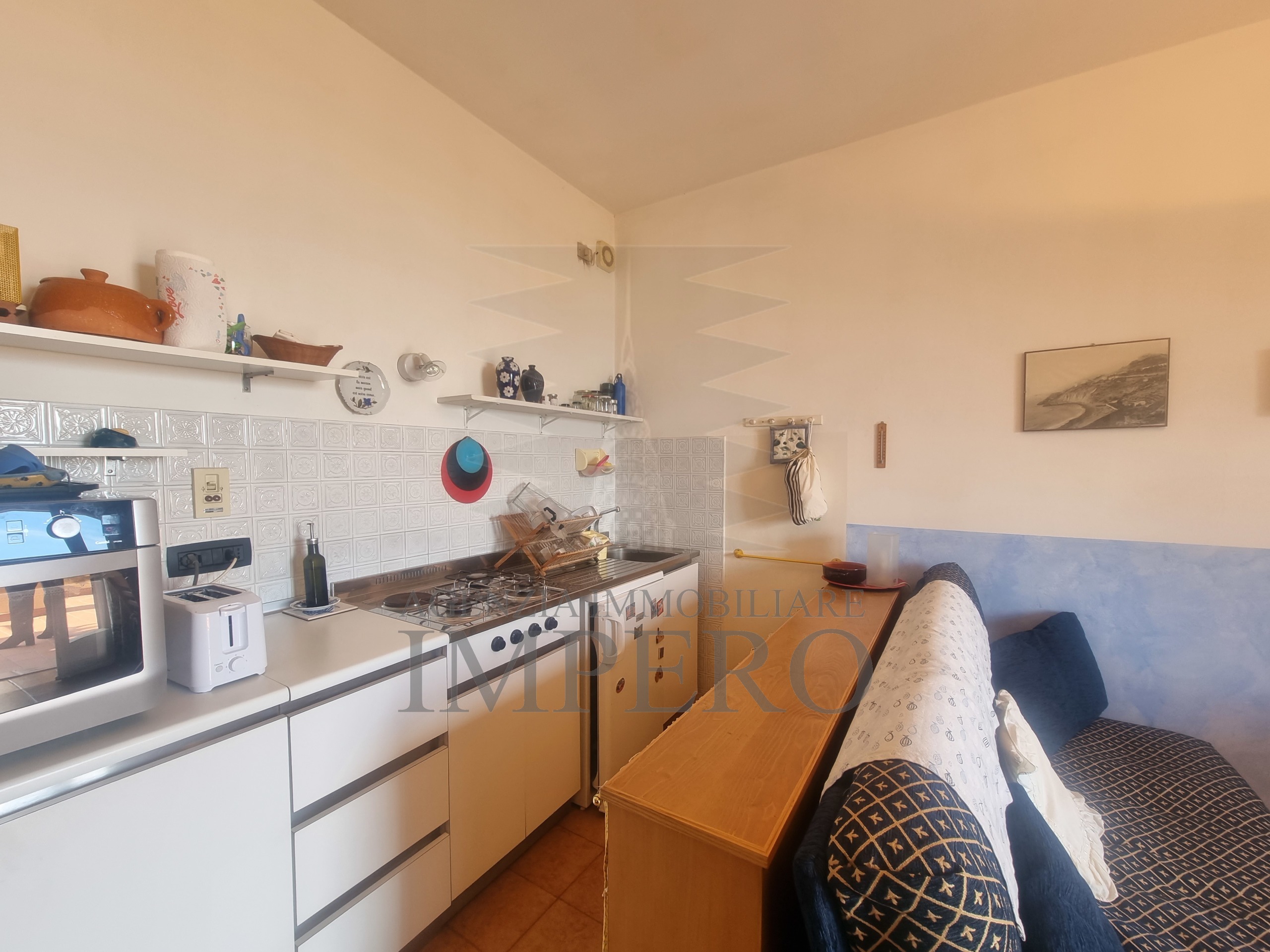 Bilocale vista mare in corso g. verdi 17, Ventimiglia