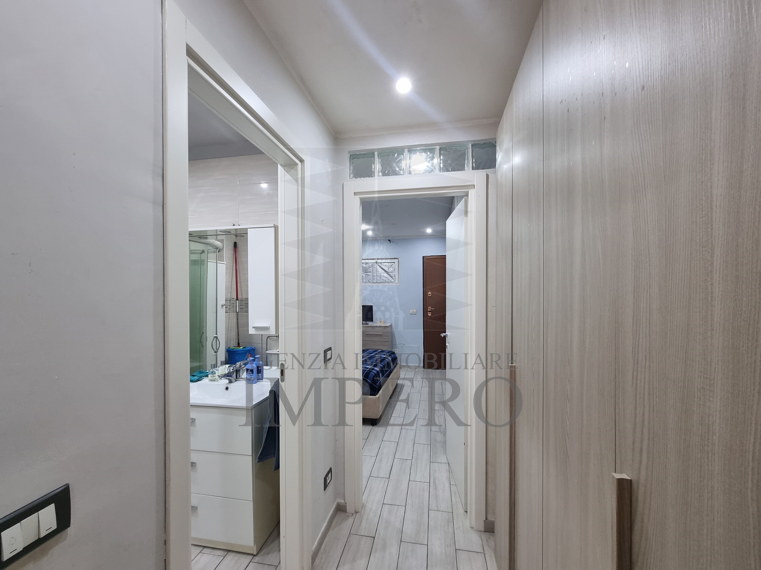 Bilocale con terrazzo in via gallardi 170, Ventimiglia