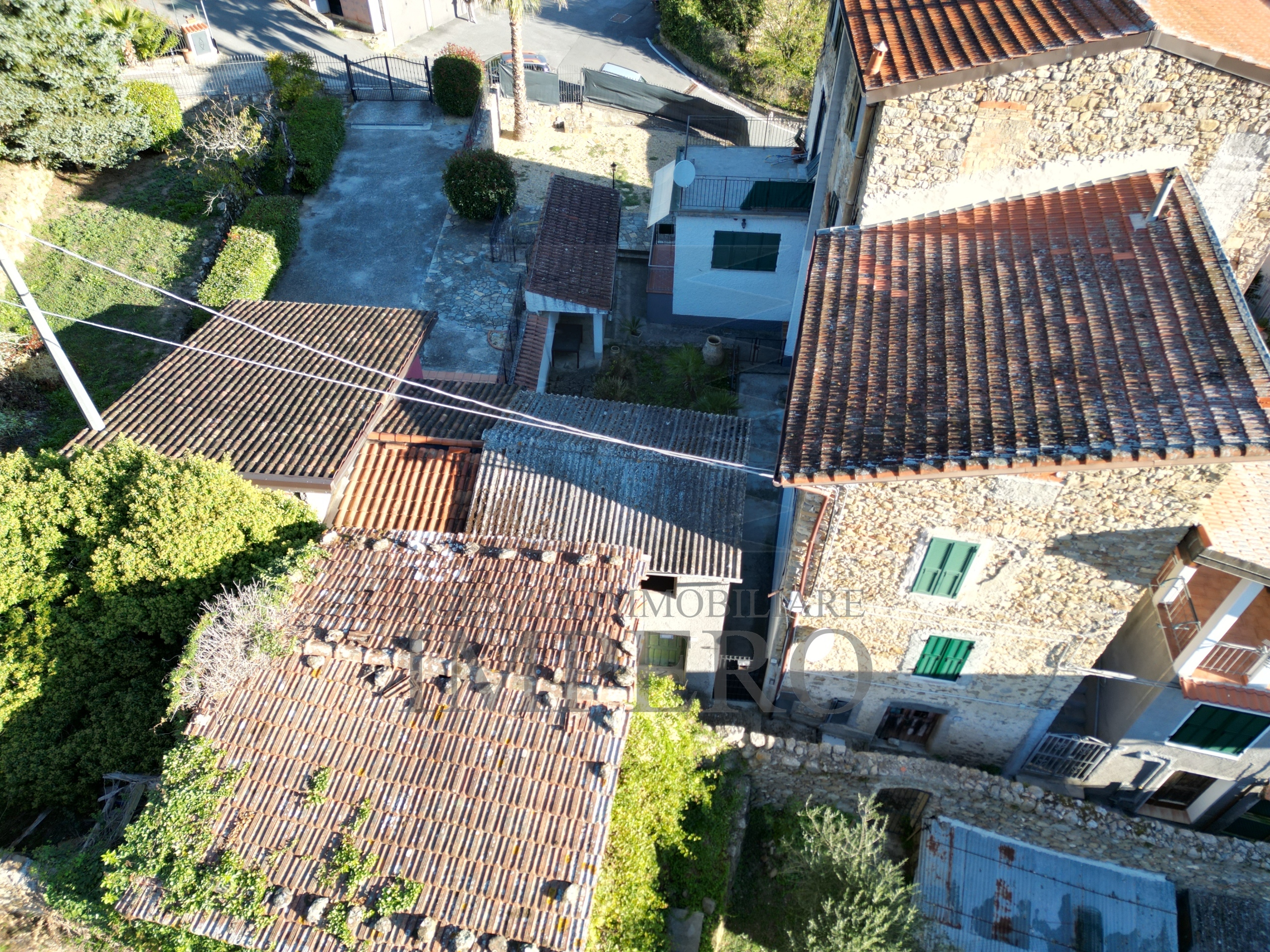Casa indipendente da ristrutturare in via nuova 12bis, Isolabona