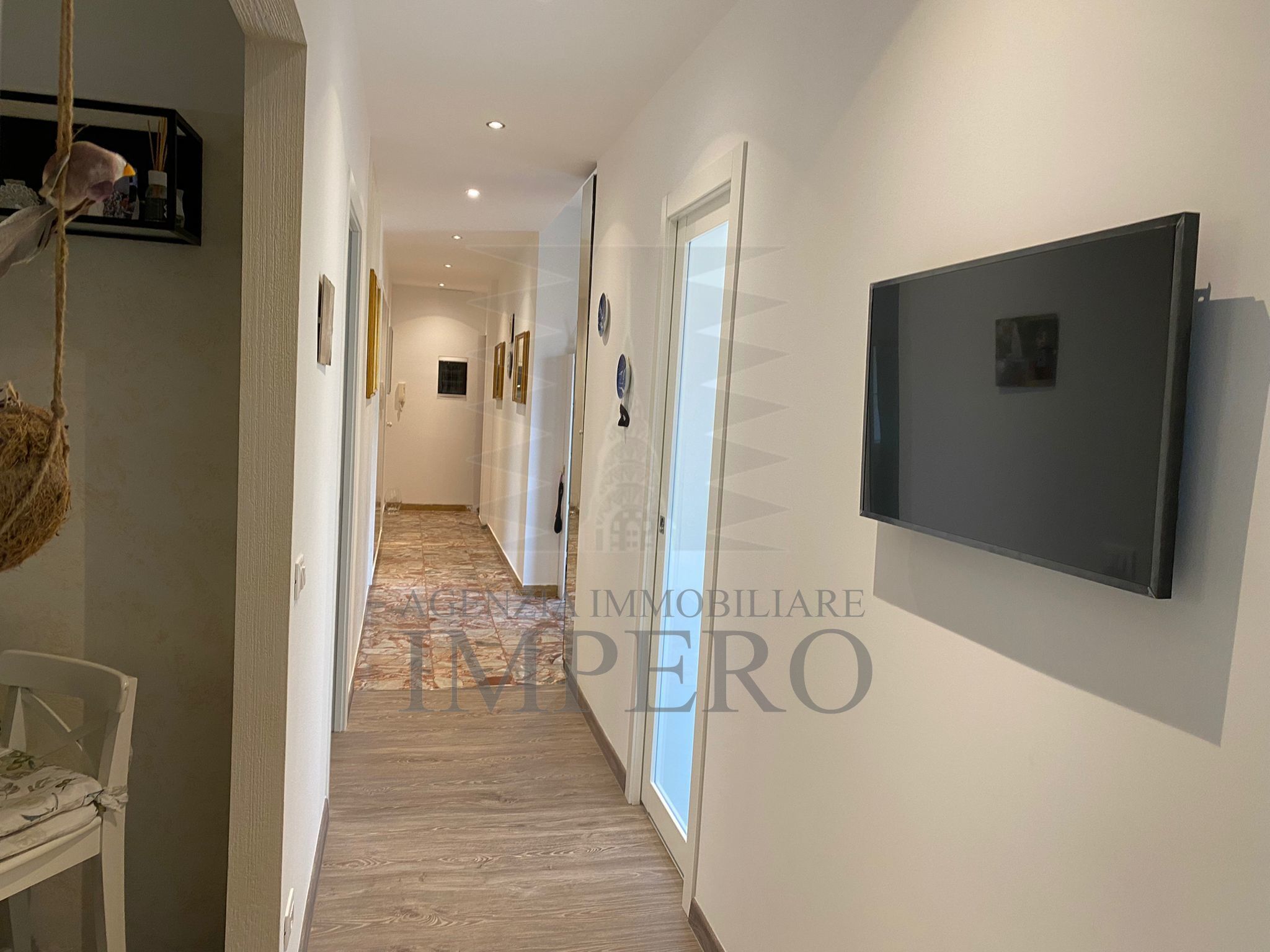 Trilocale con terrazzo in via milite ignoto 1, Ventimiglia