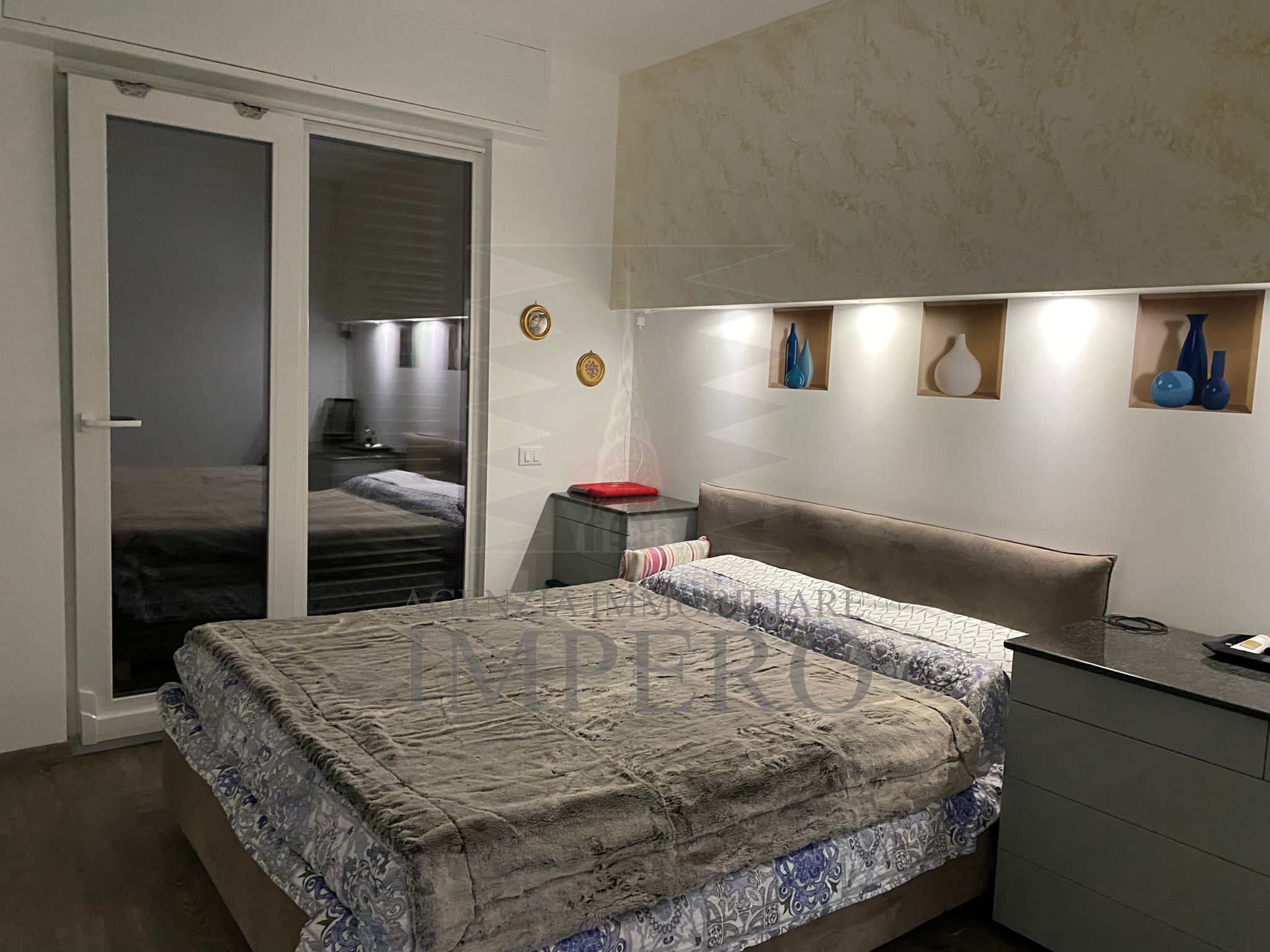 Trilocale con terrazzo in via milite ignoto 1, Ventimiglia