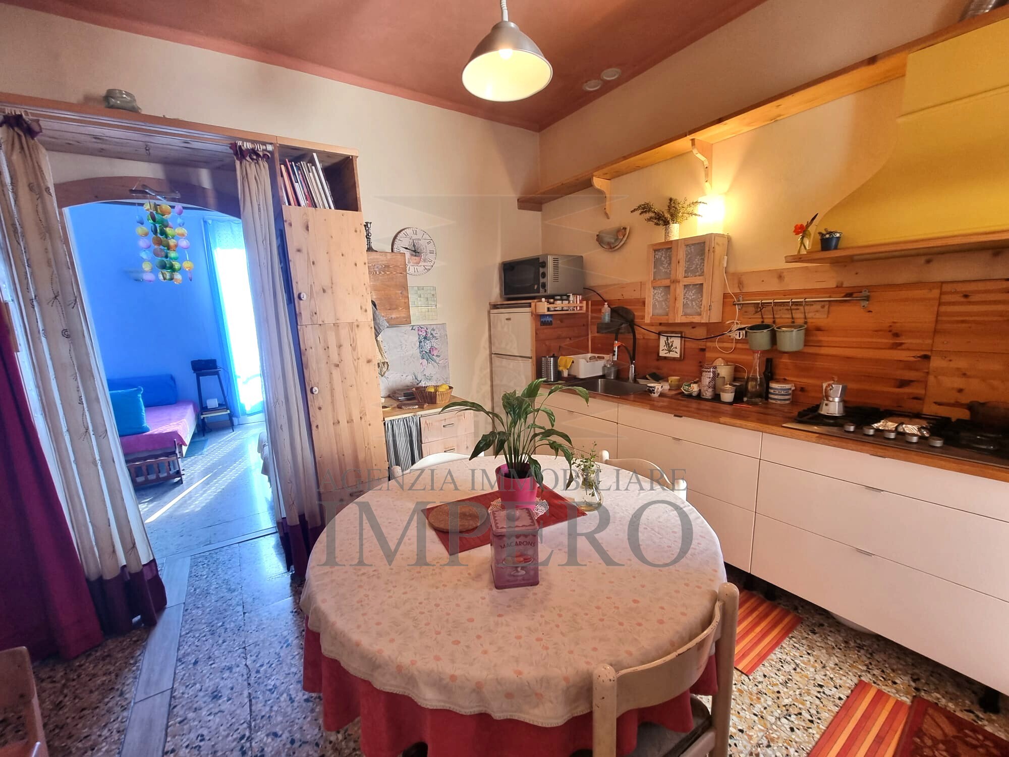 Trilocale da ristrutturare in via iv novembre 3, Soldano