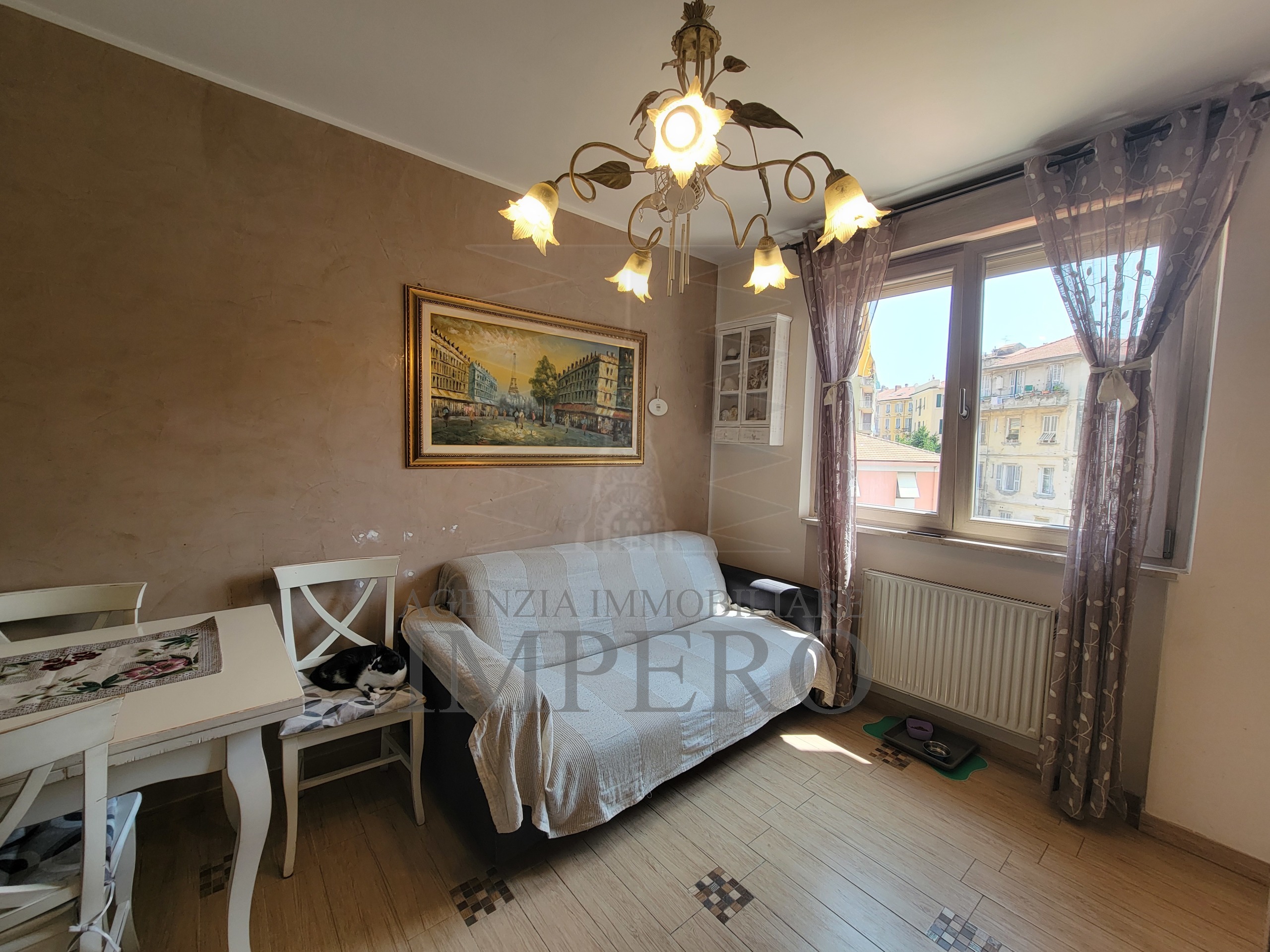 Trilocale con terrazzi in via san secondo 15, Ventimiglia