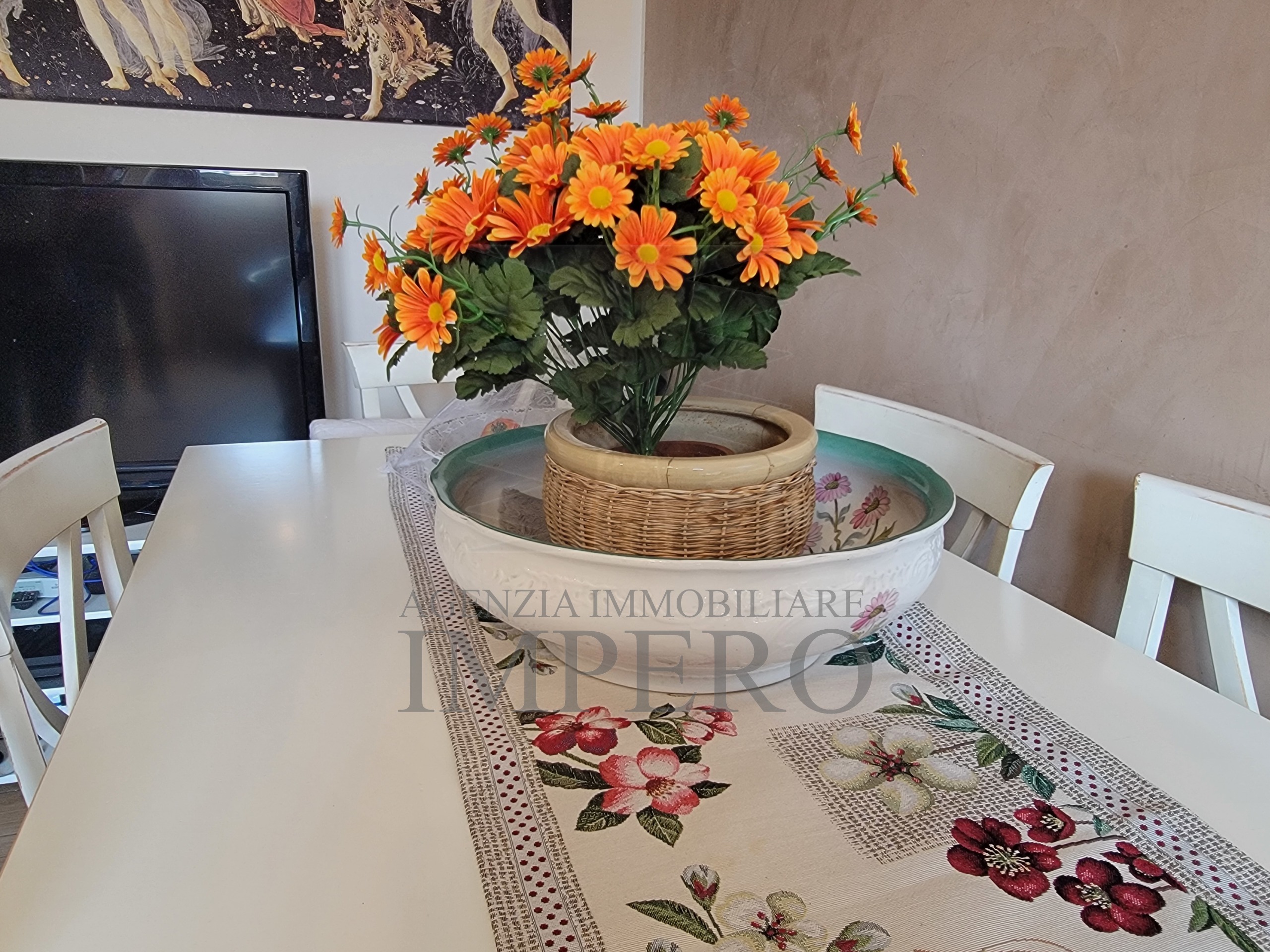 Trilocale con terrazzi in via san secondo 15, Ventimiglia