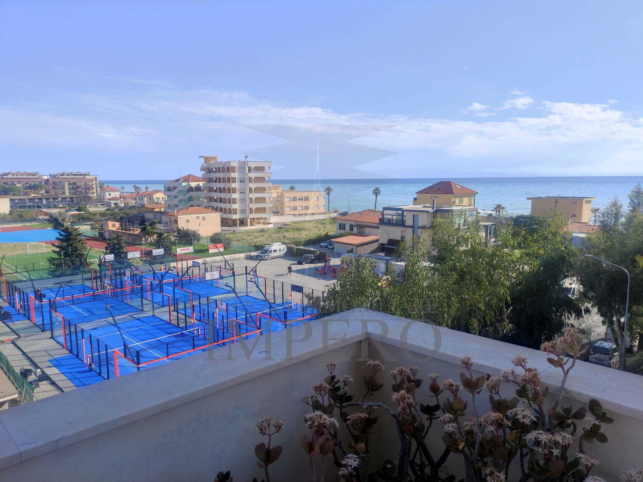 Appartamento vista mare in via cornelio tacito 18, Ventimiglia