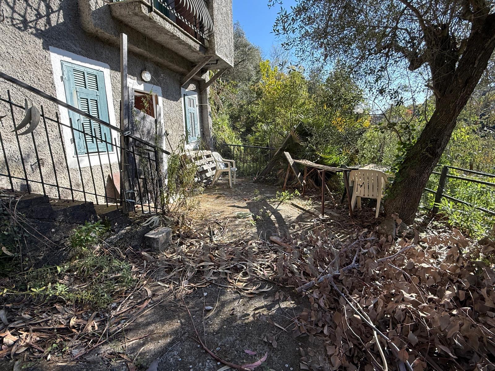 Casa indipendente da ristrutturare in via silvio pellico, Bordighera