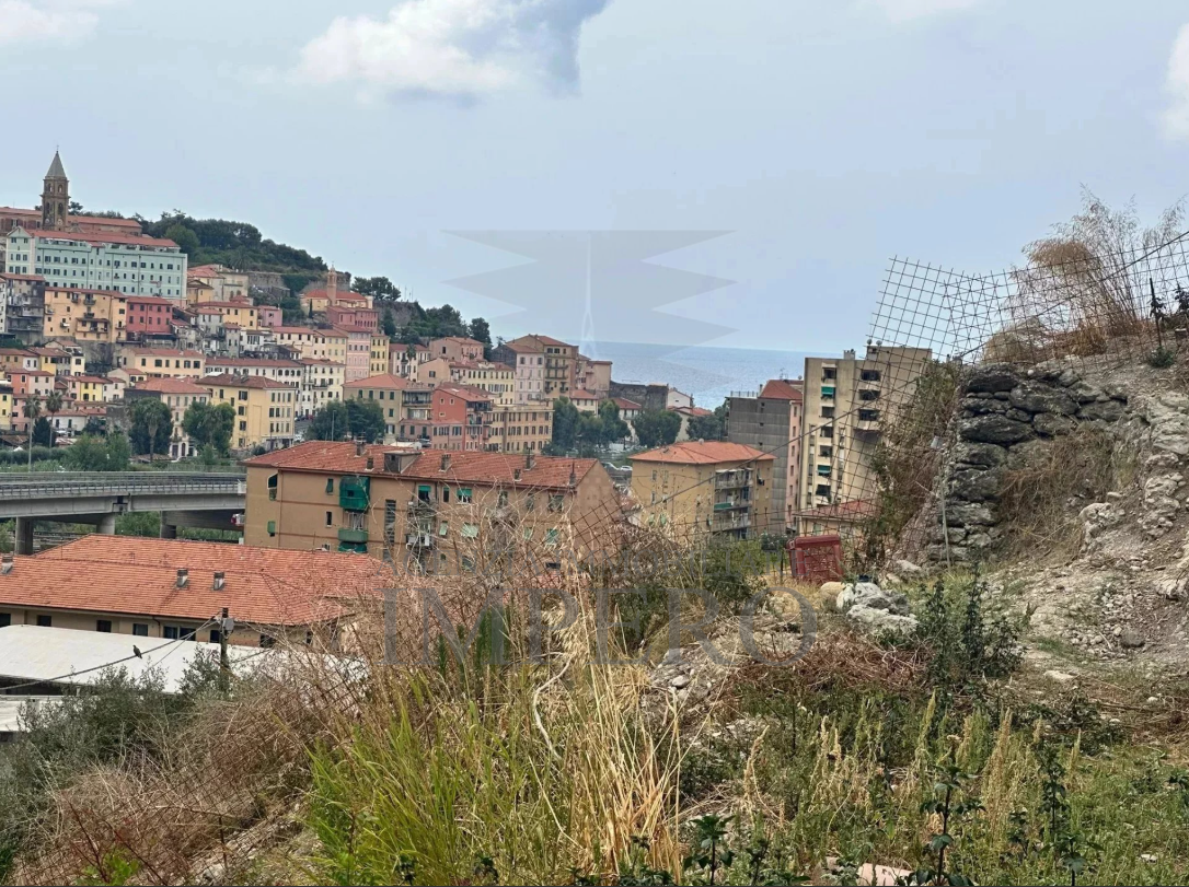 Terreno Agricolo in vendita in via monsignor nicol� peitavino, Ventimiglia