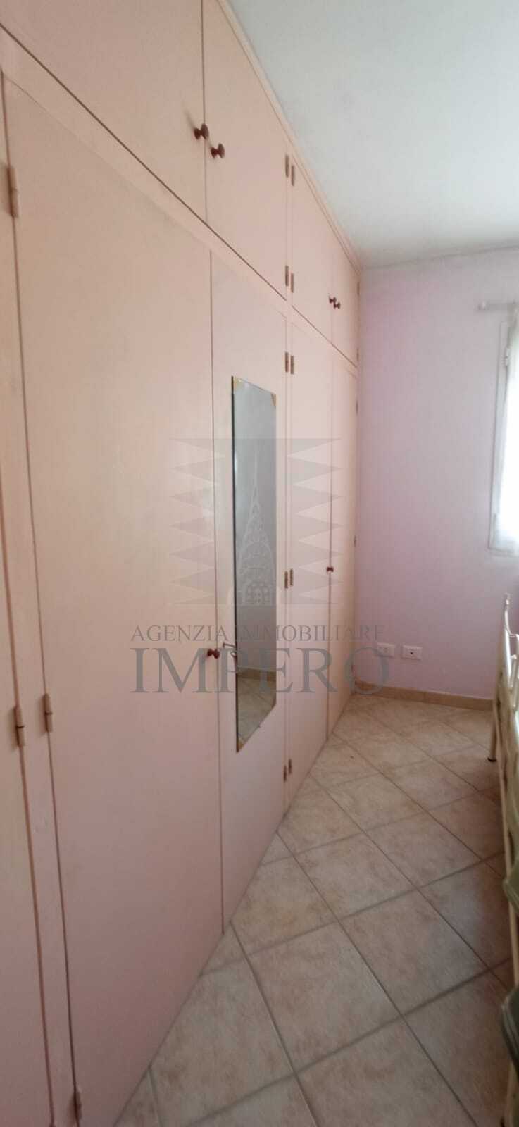 Villa con giardino in frazione carletti 1, Ventimiglia