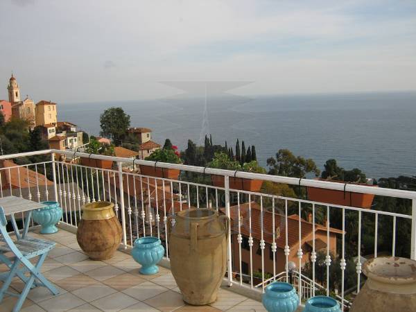 Casa indipendente con giardino in via ciabauda, Ventimiglia
