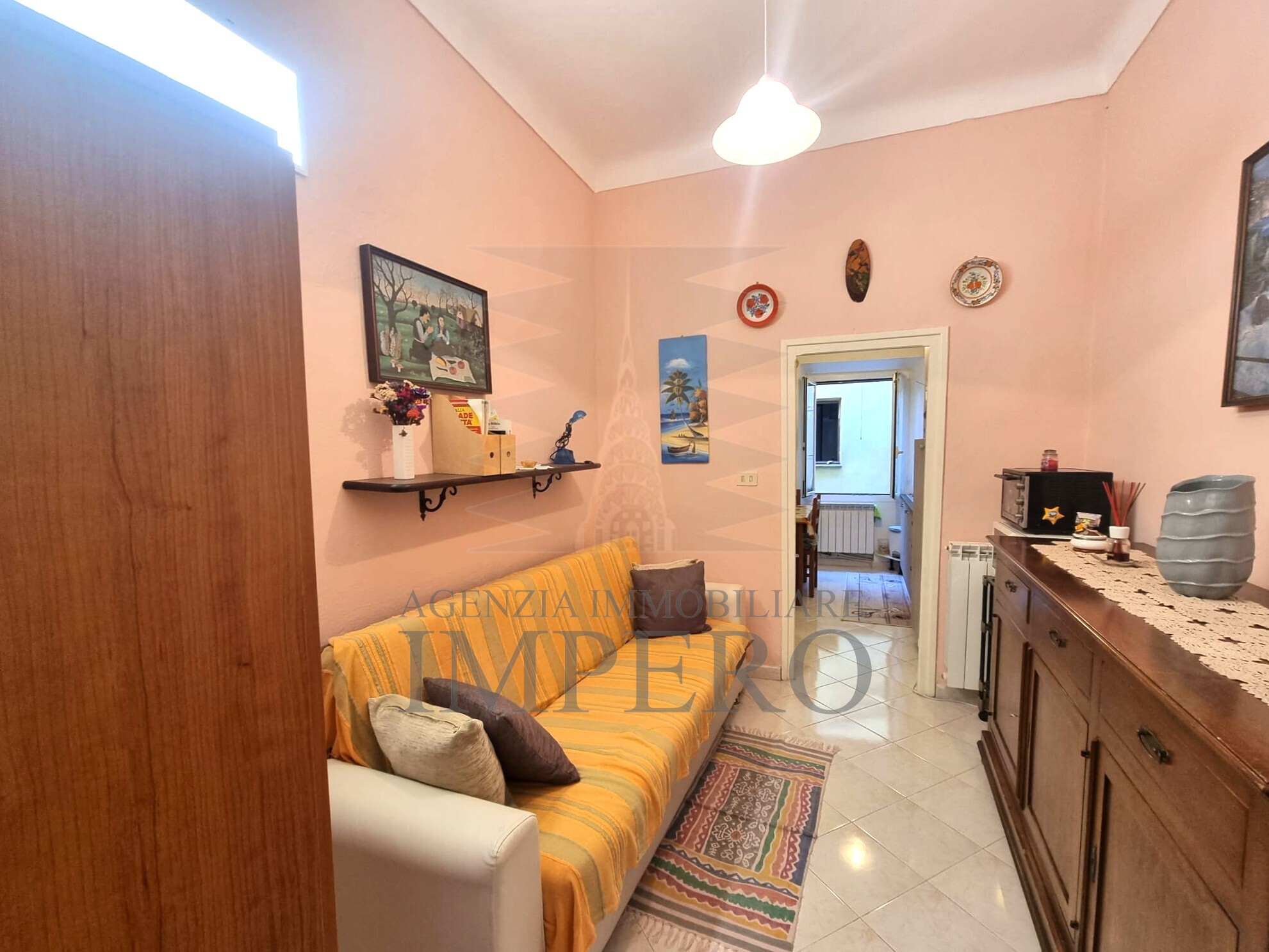 Bilocale in vendita in vico saonese 18, Ventimiglia