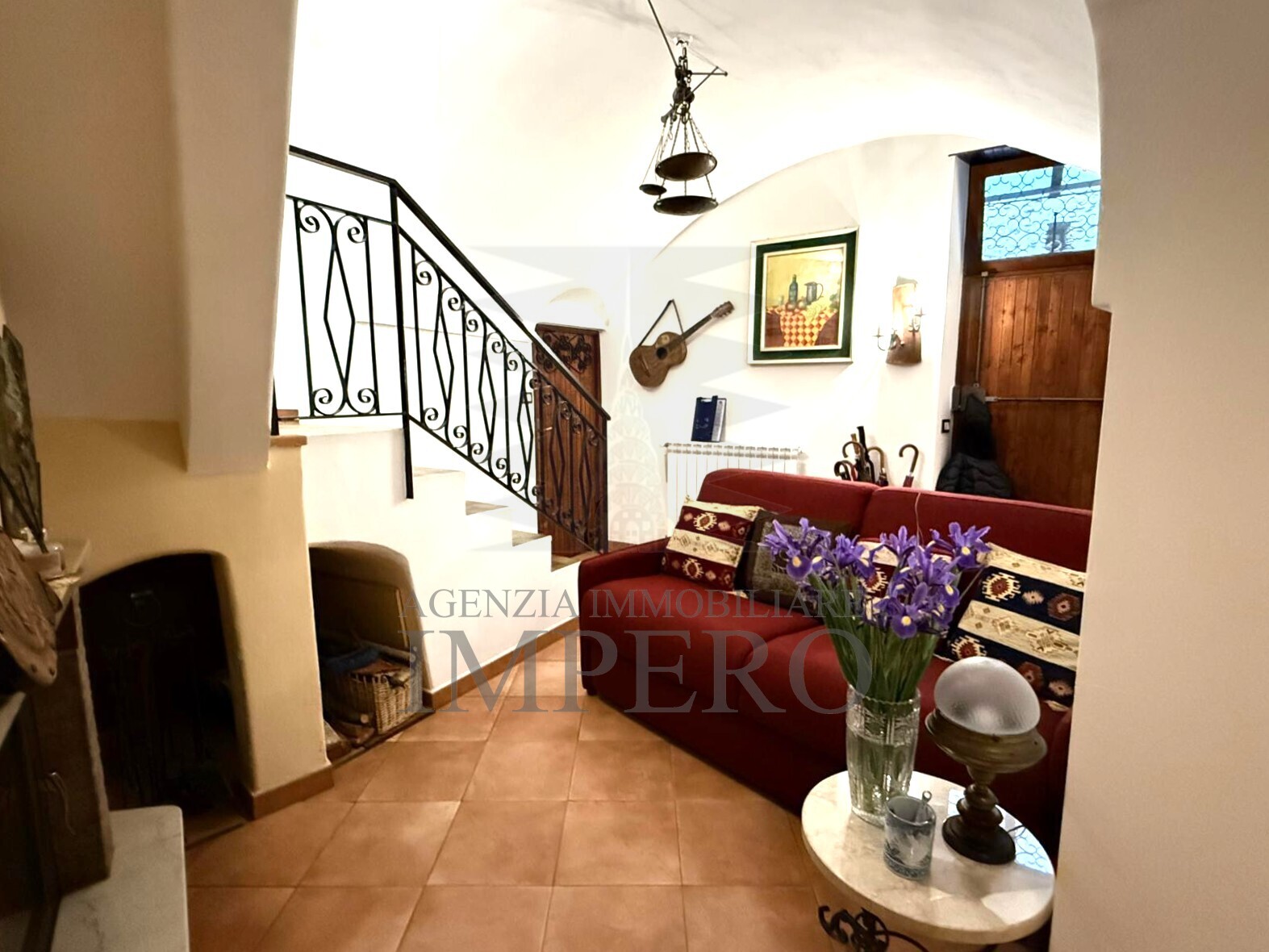 Casa indipendente con terrazzo in vicolo carrugetto 16, Pigna