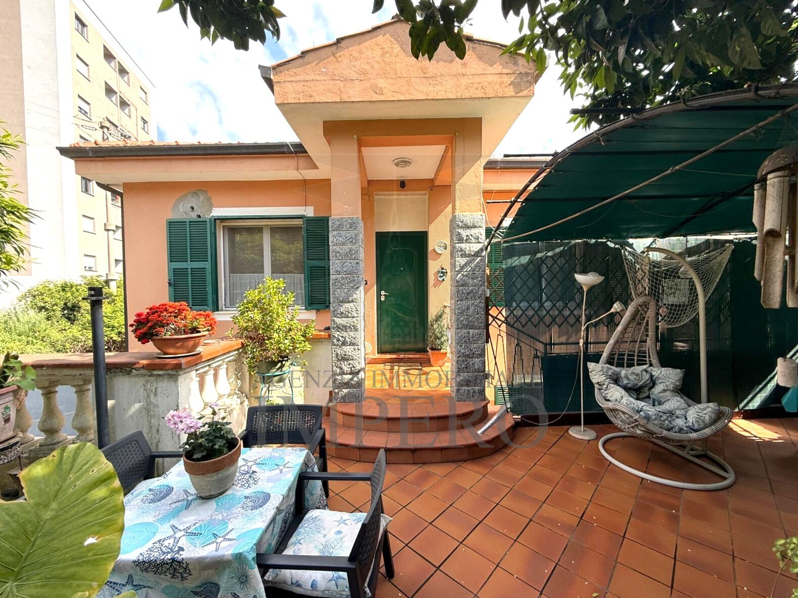 Casa indipendente con giardino in via gallardi 75, Ventimiglia