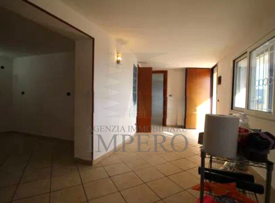 Trilocale con terrazzo in via sant'anna 204, Ventimiglia