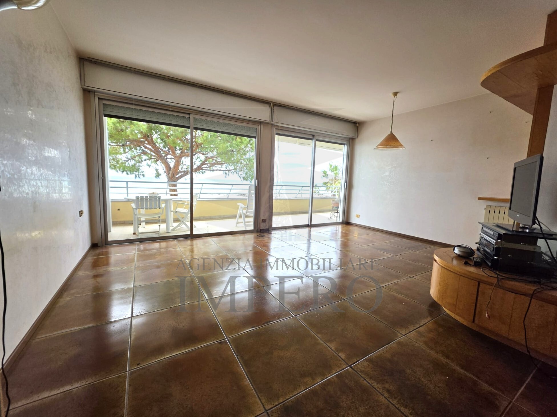 Appartamento vista mare in lungomare varaldo 67, Ventimiglia