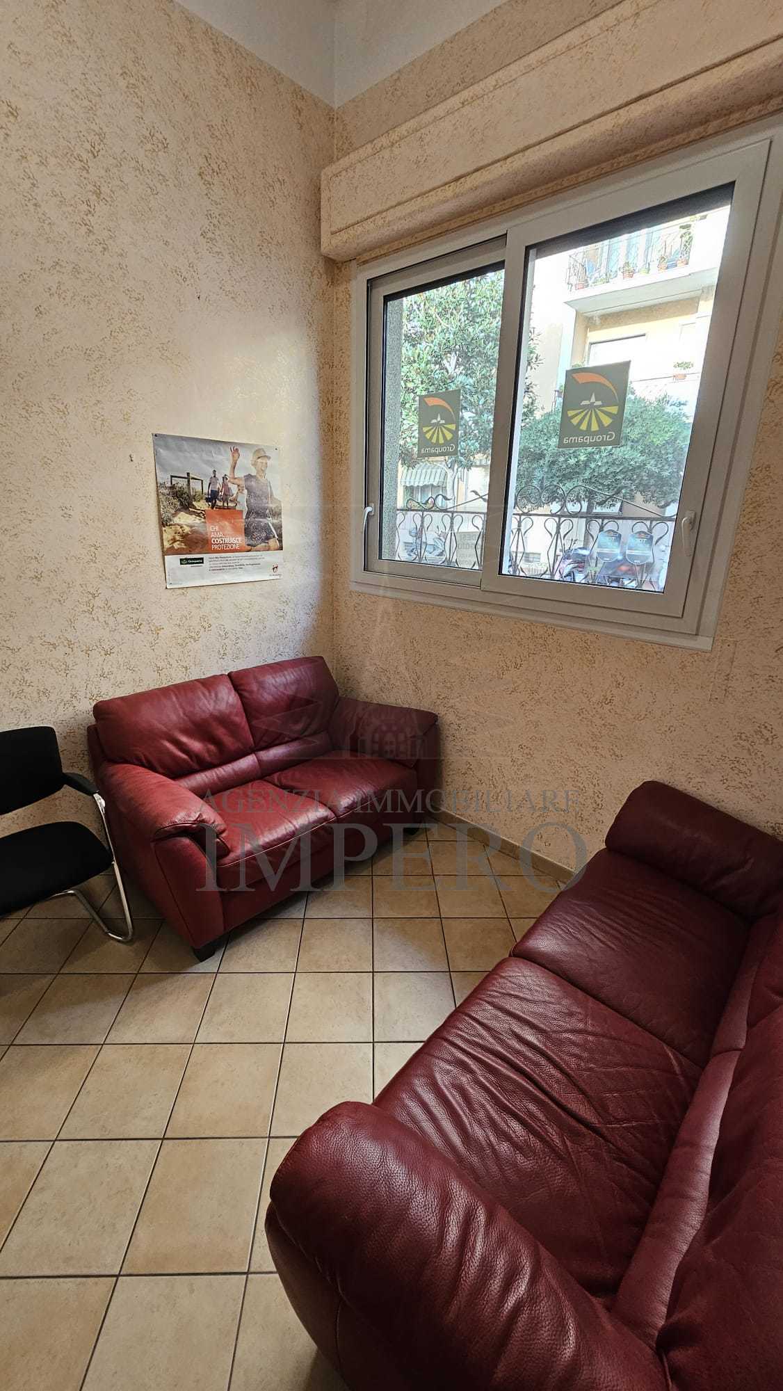 Locale commerciale in vendita in via vittorio veneto 1, Ventimiglia