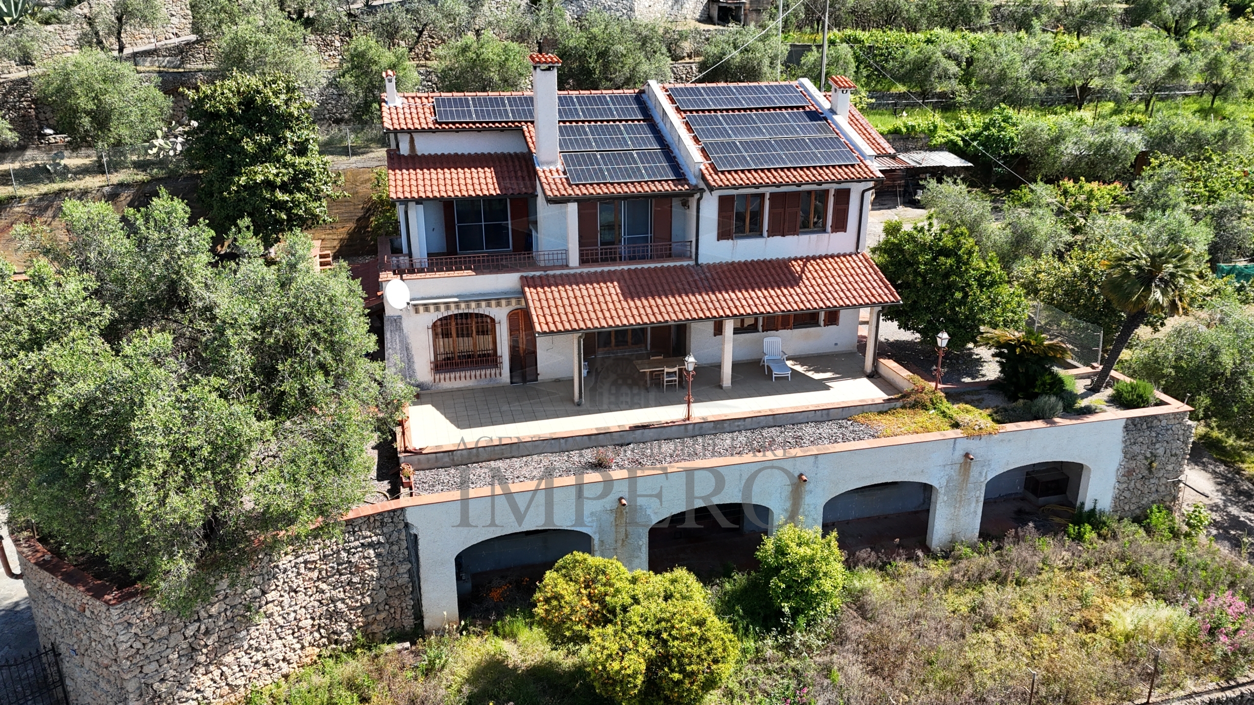 Villa con giardino in via nappio 24, Ventimiglia
