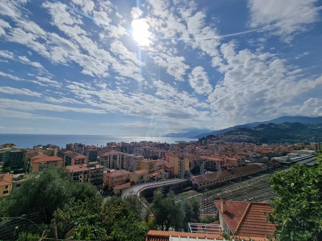 Magazzino da ristrutturare in via maule, Ventimiglia