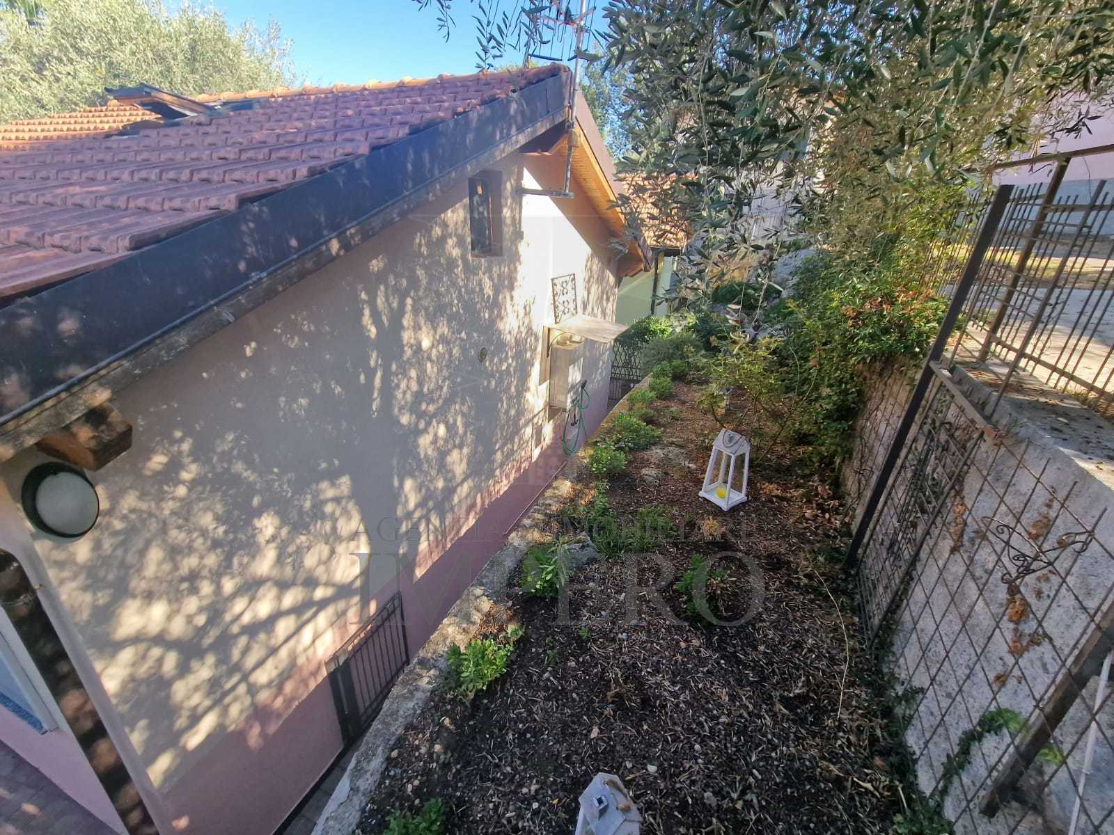 Magazzino da ristrutturare in via maule, Ventimiglia
