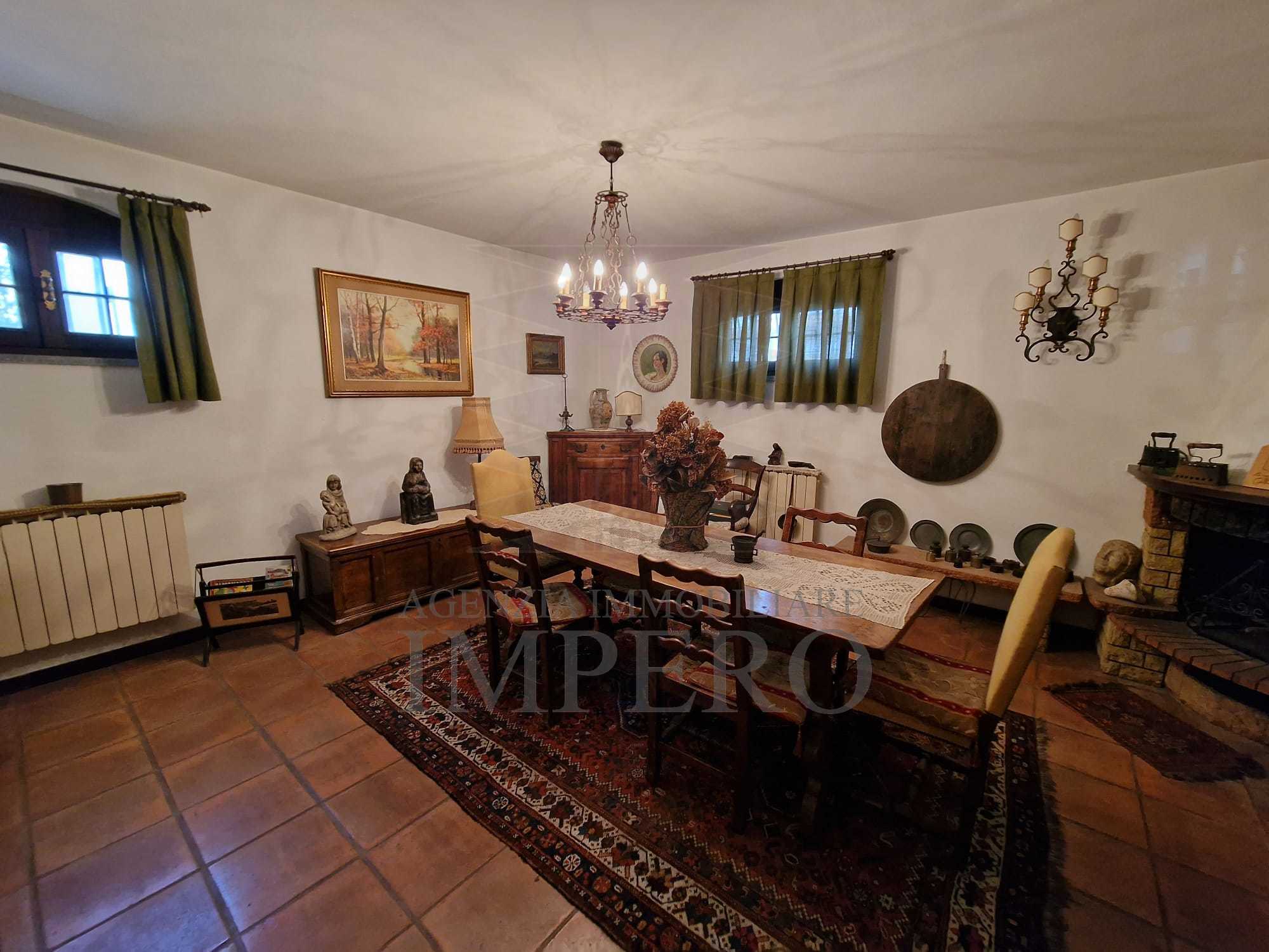 Villa con giardino in via nervia 46, Ventimiglia