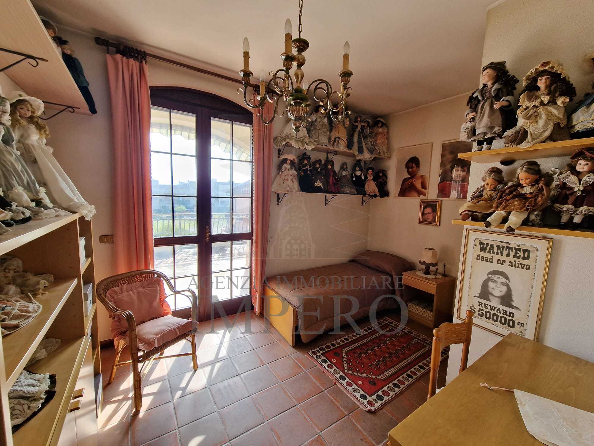 Villa con giardino in via nervia 46, Ventimiglia