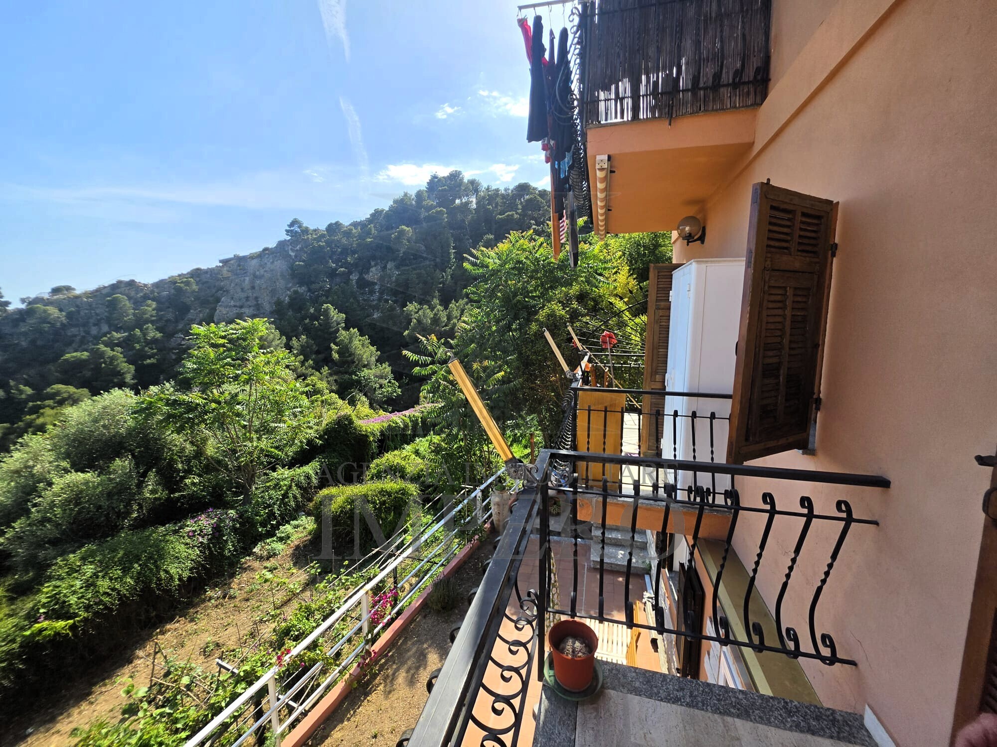 Quadrilocale vista mare in corso montecarlo 71, Ventimiglia