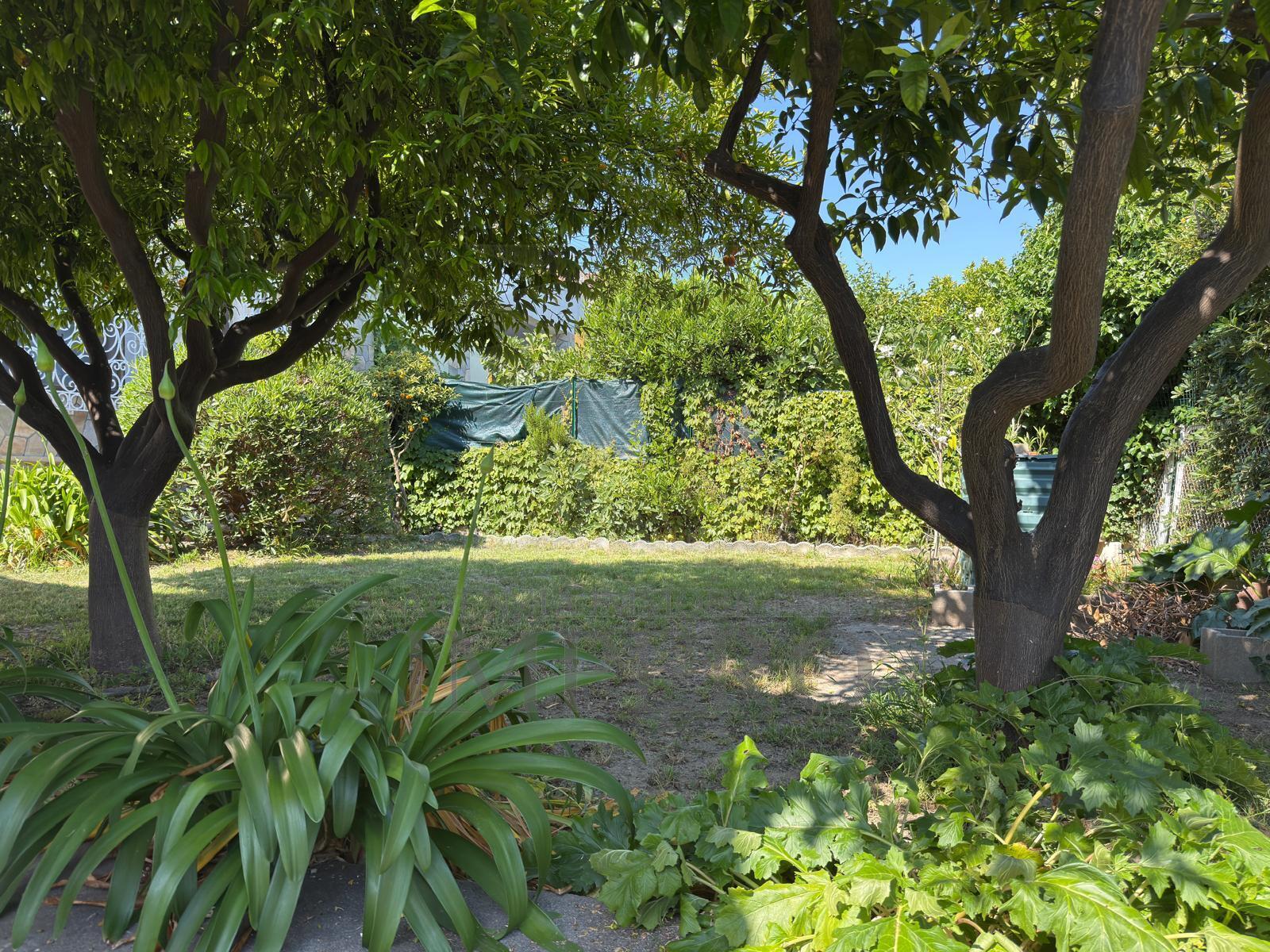 Quadrilocale con giardino in via san eugenio 7, Diano Castello