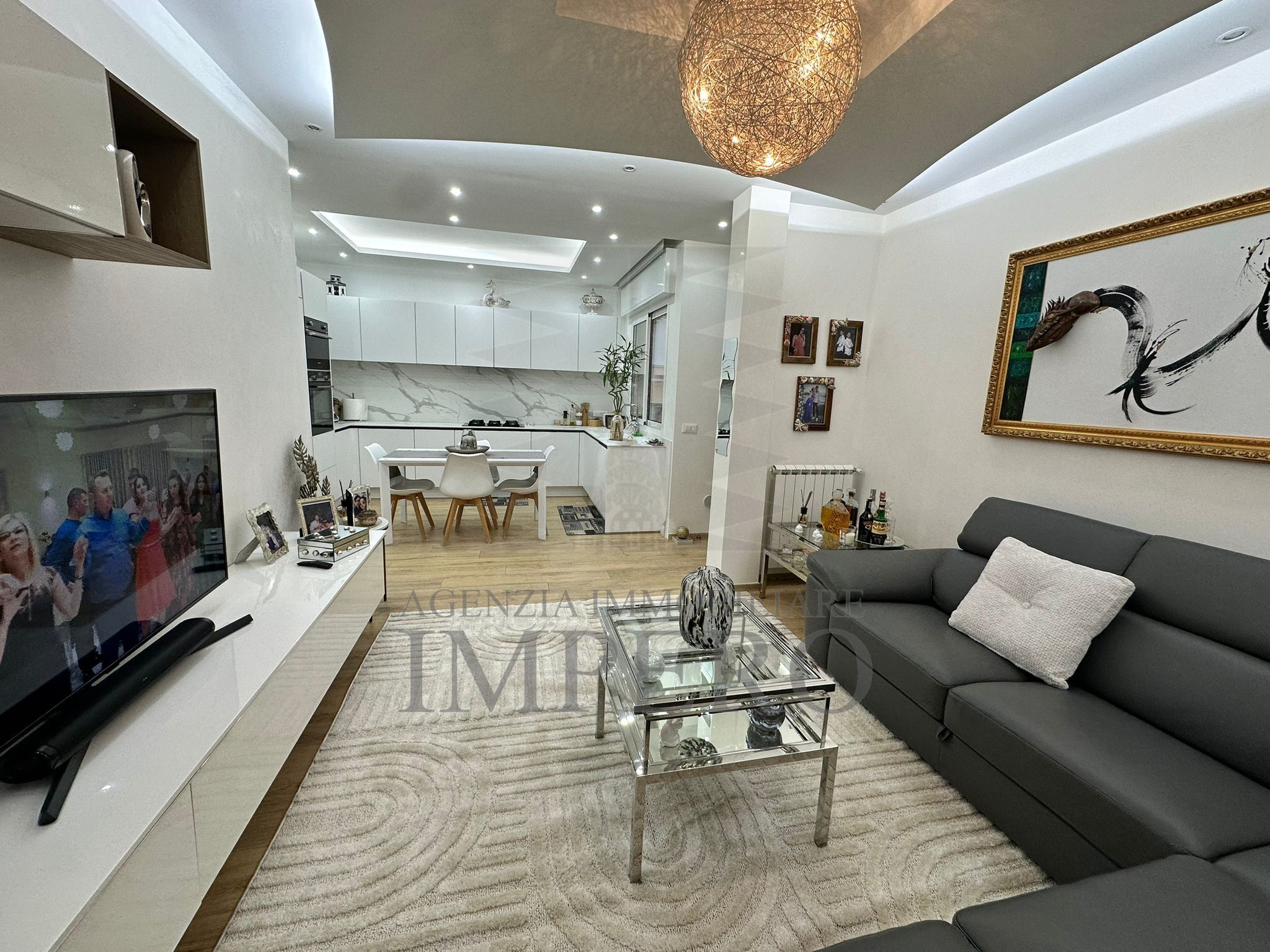 Casa indipendente con giardino in corso limone piemonte snc, Ventimiglia
