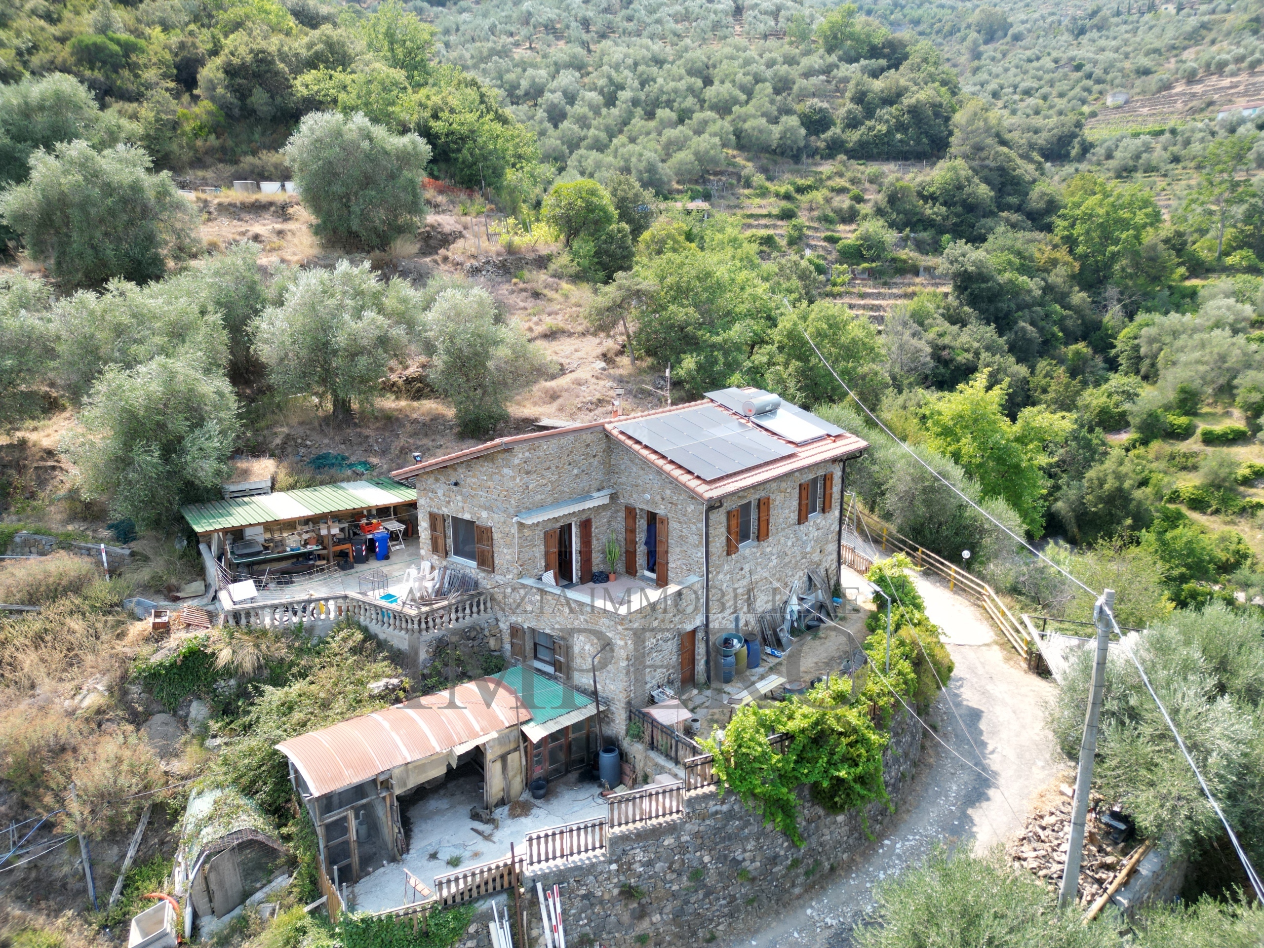 Villa con terrazzo in sp68 4, Dolceacqua