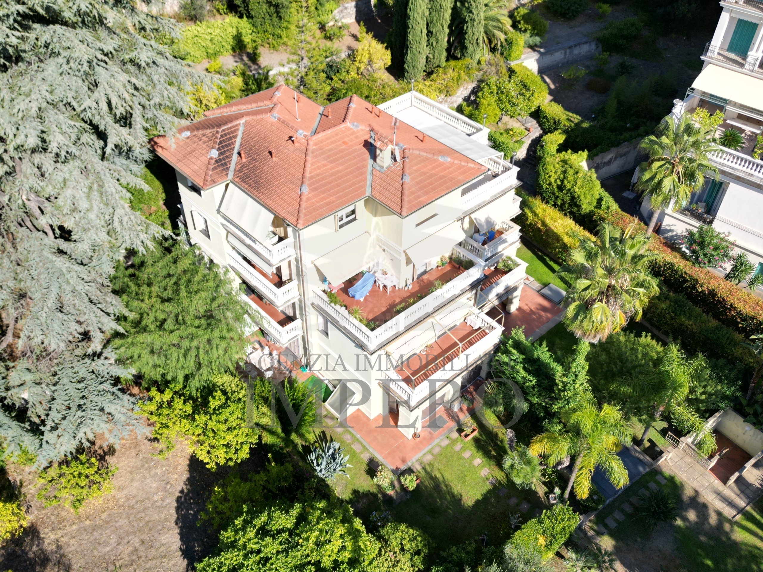 Appartamento con giardino in via galileo galilei 3, Bordighera