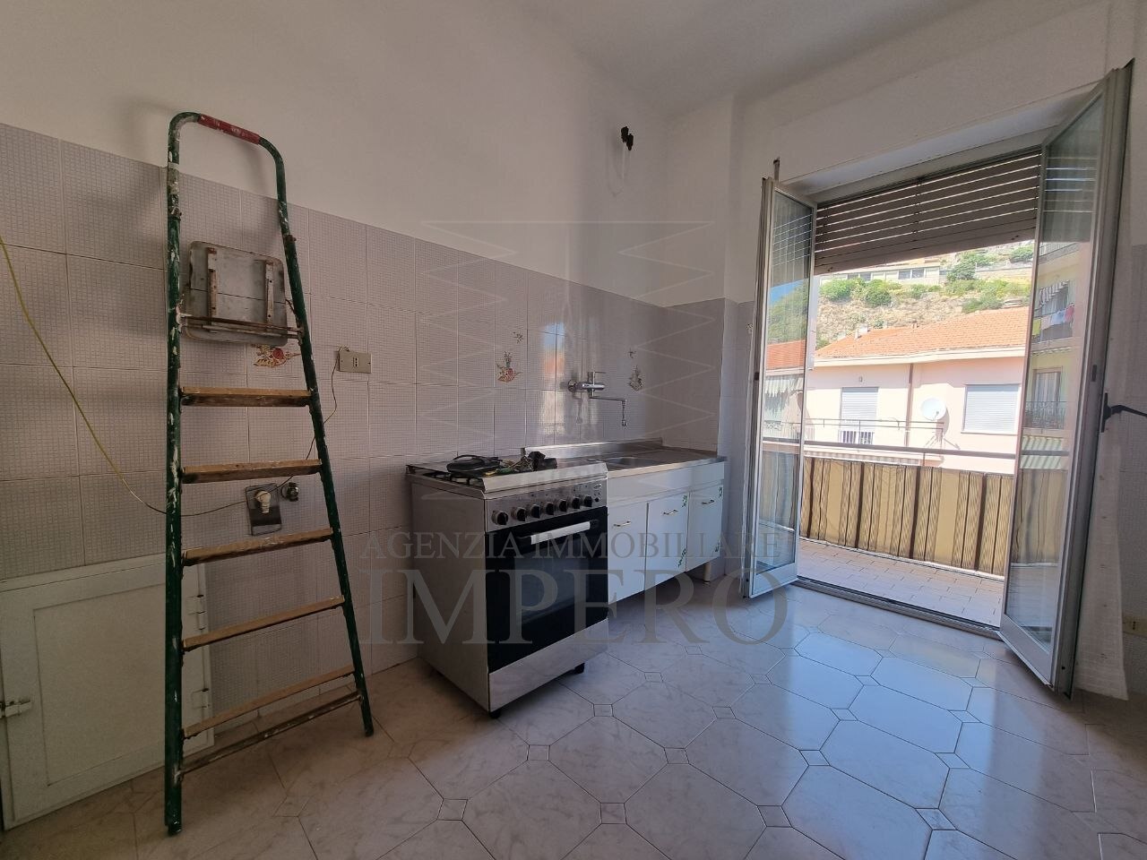 Quadrilocale con terrazzo in via sottoconvento 80, Ventimiglia