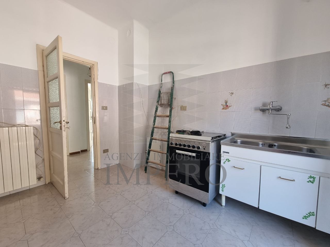 Quadrilocale con terrazzo in via sottoconvento 80, Ventimiglia