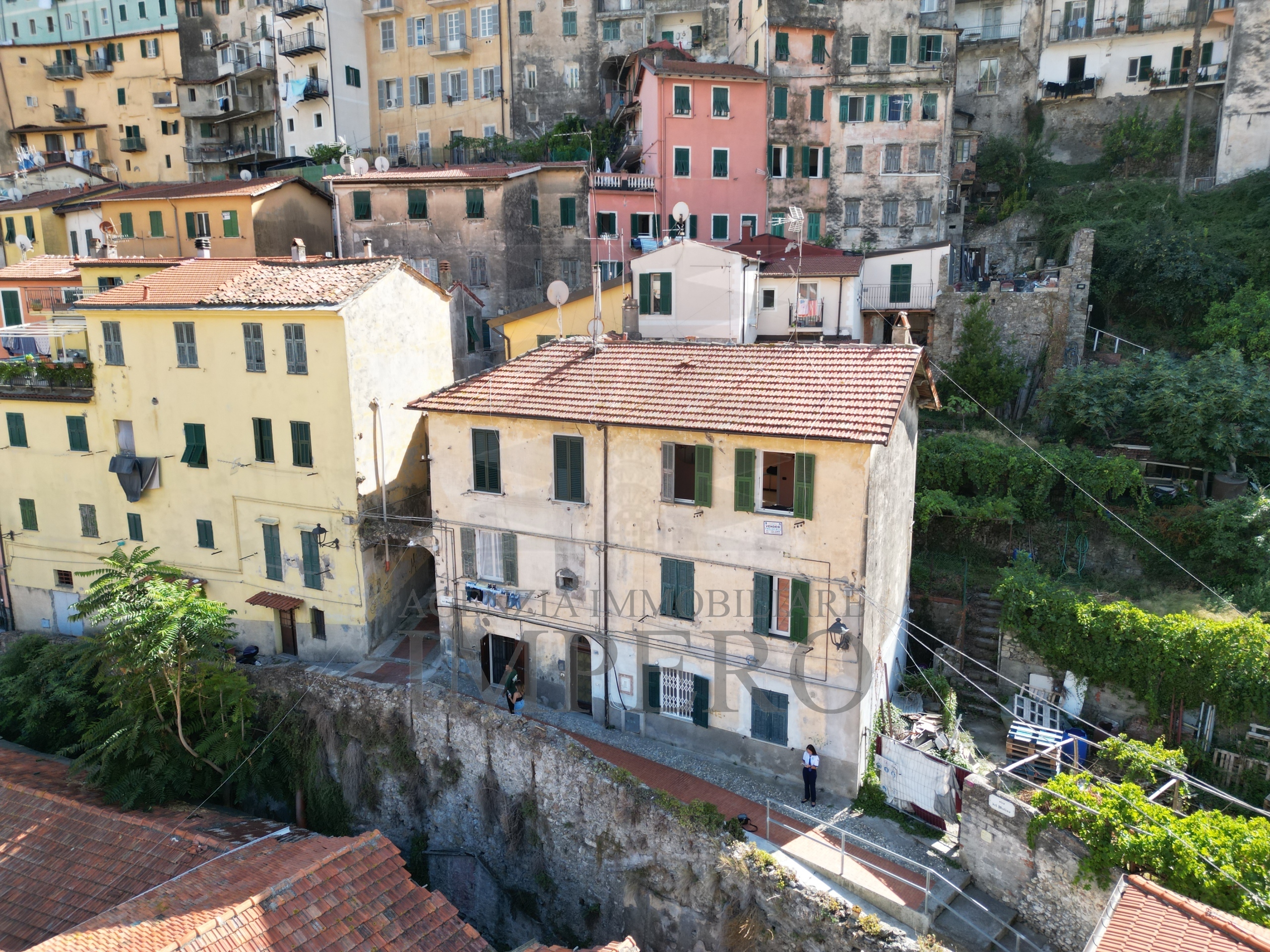 Trilocale con terrazzo in salita lago 2, Ventimiglia