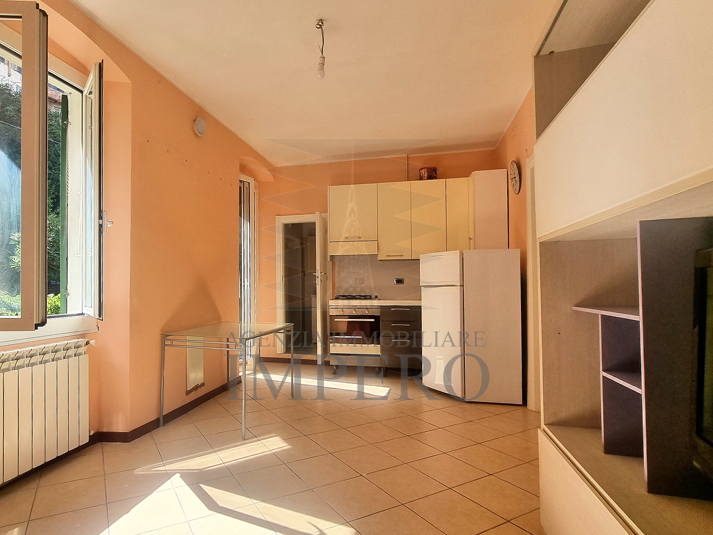 Trilocale con terrazzo in salita lago 2, Ventimiglia