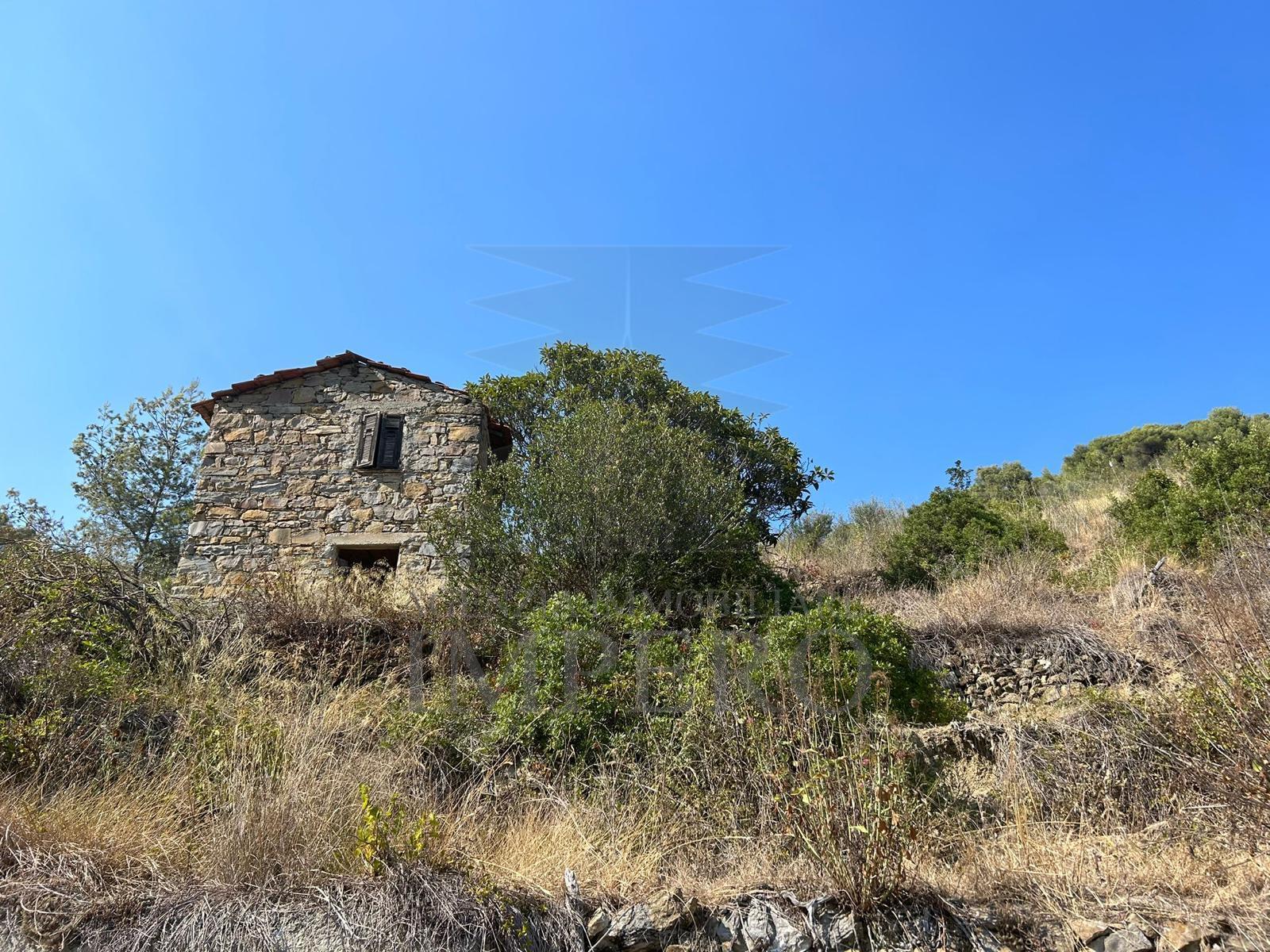 Casa indipendente con giardino in strada fullavin, Soldano