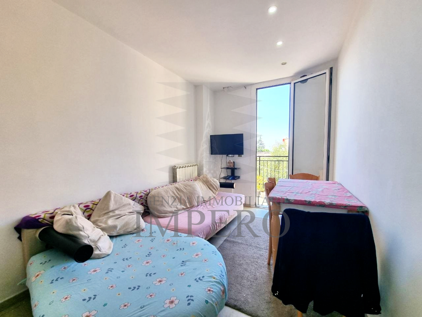 Trilocale vista mare in corso genova 36, Ventimiglia
