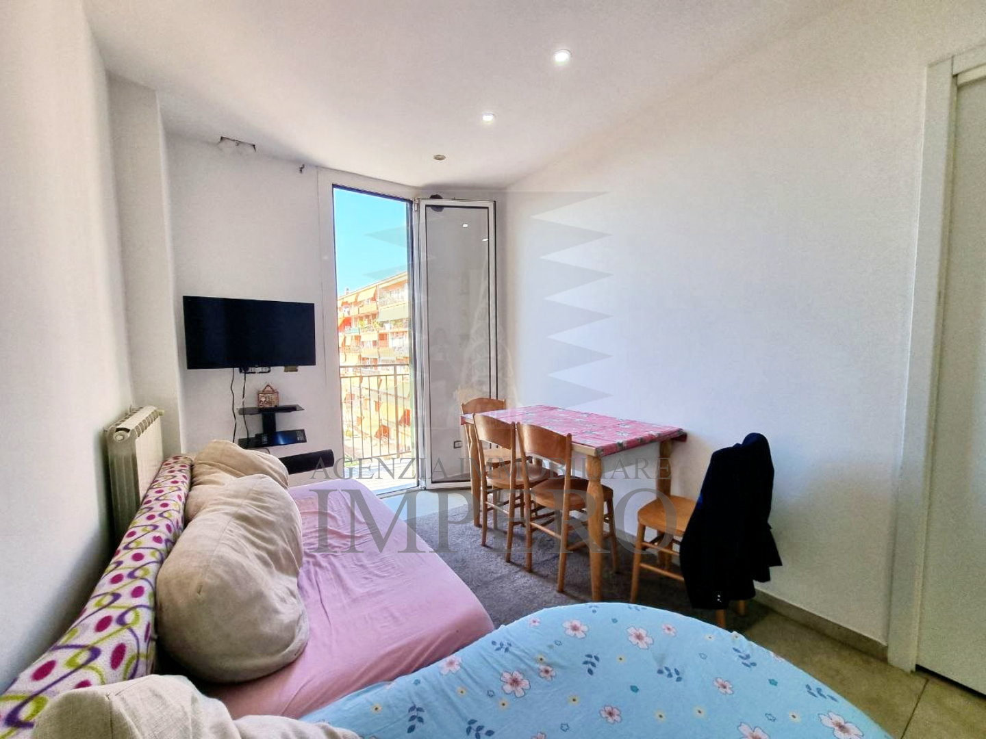Trilocale vista mare in corso genova 36, Ventimiglia
