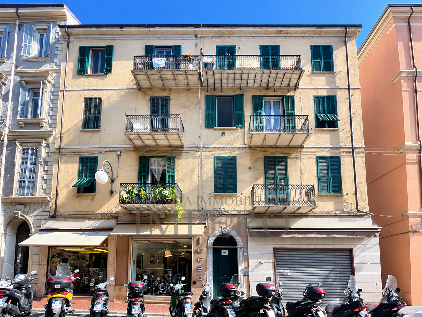 Bilocale ristrutturato in via cavour 33, Ventimiglia