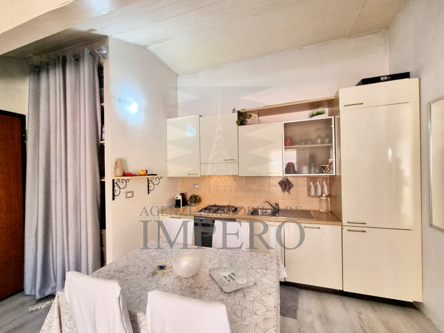 Bilocale ristrutturato in via cavour 33, Ventimiglia
