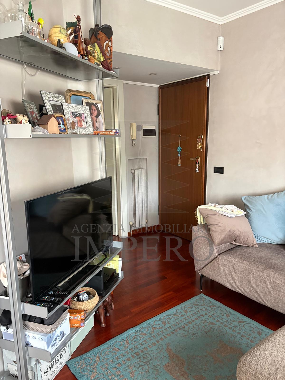 Trilocale con terrazzo in pastor 118a, Bordighera