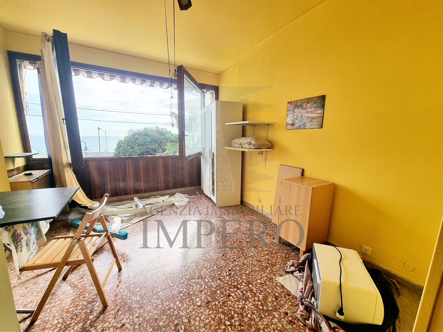 Monolocale da ristrutturare in passeggiata g. oberdan 1, Ventimiglia