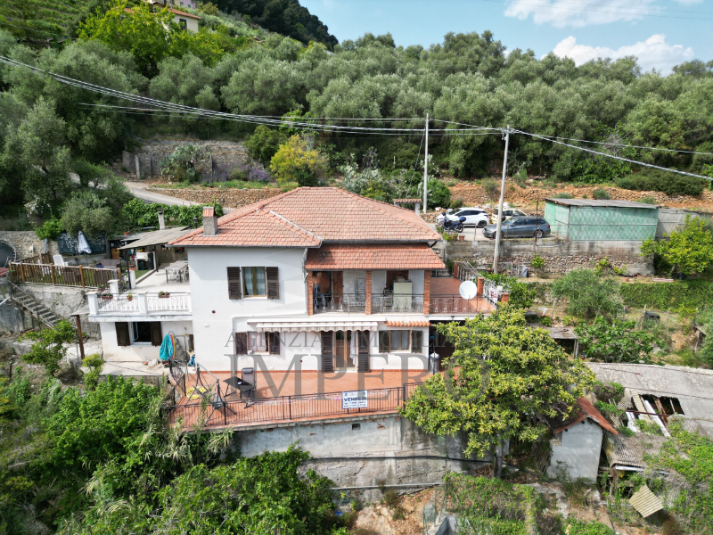 Casa indipendente con giardino in via ciappin 2, Ventimiglia