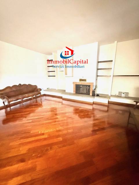 Appartamento in vendita a Cremona, Centro