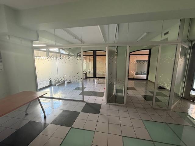 Studio/Ufficio in affitto a Cremona, P.zza IV Novembre