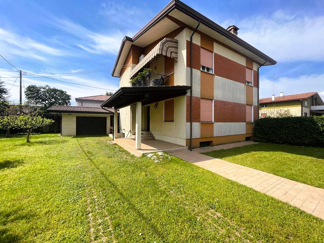 Bifamiliare-porzione in vendita a Porcia, Sant'Antonio