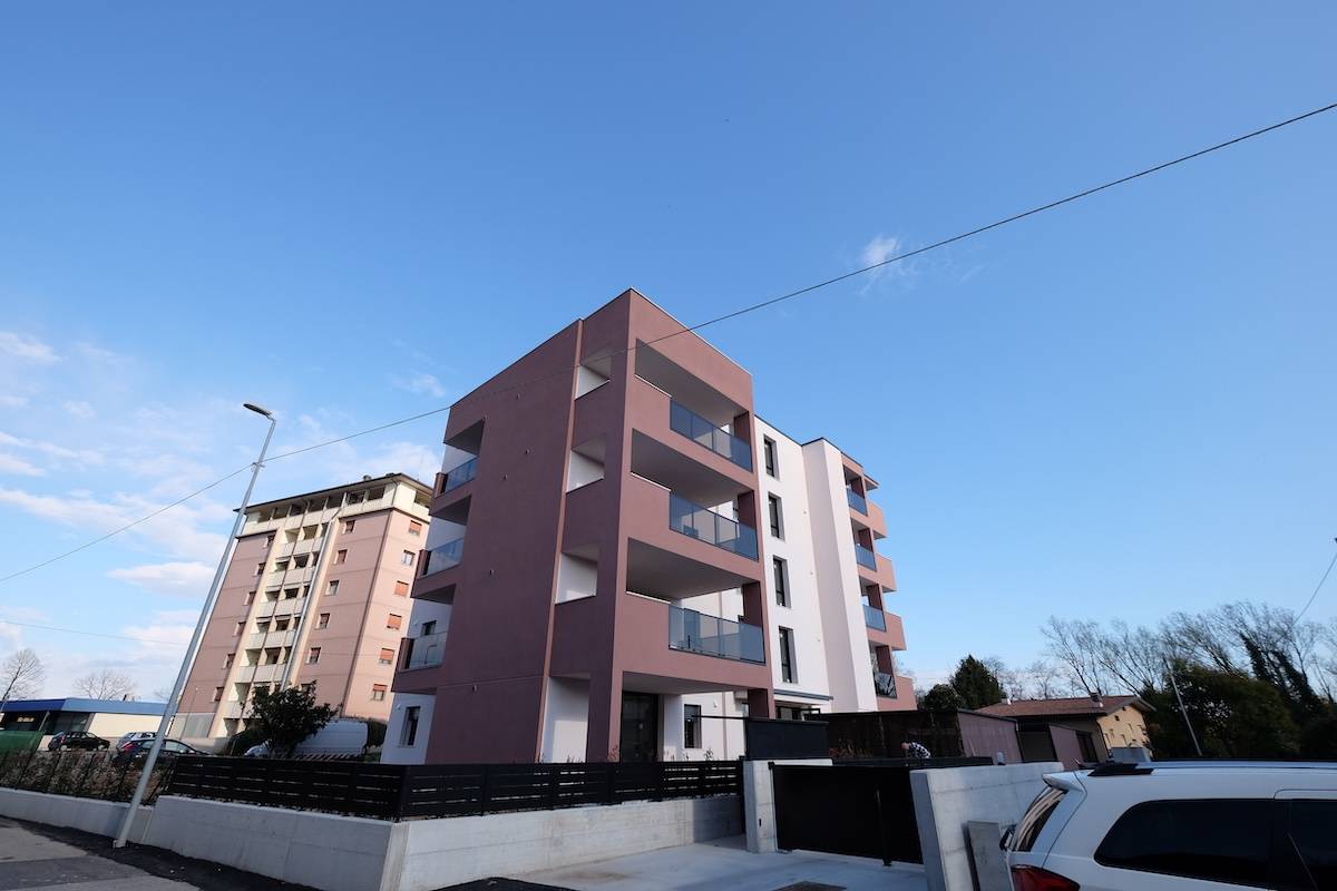 Attico in vendita a Pordenone, Semicentro