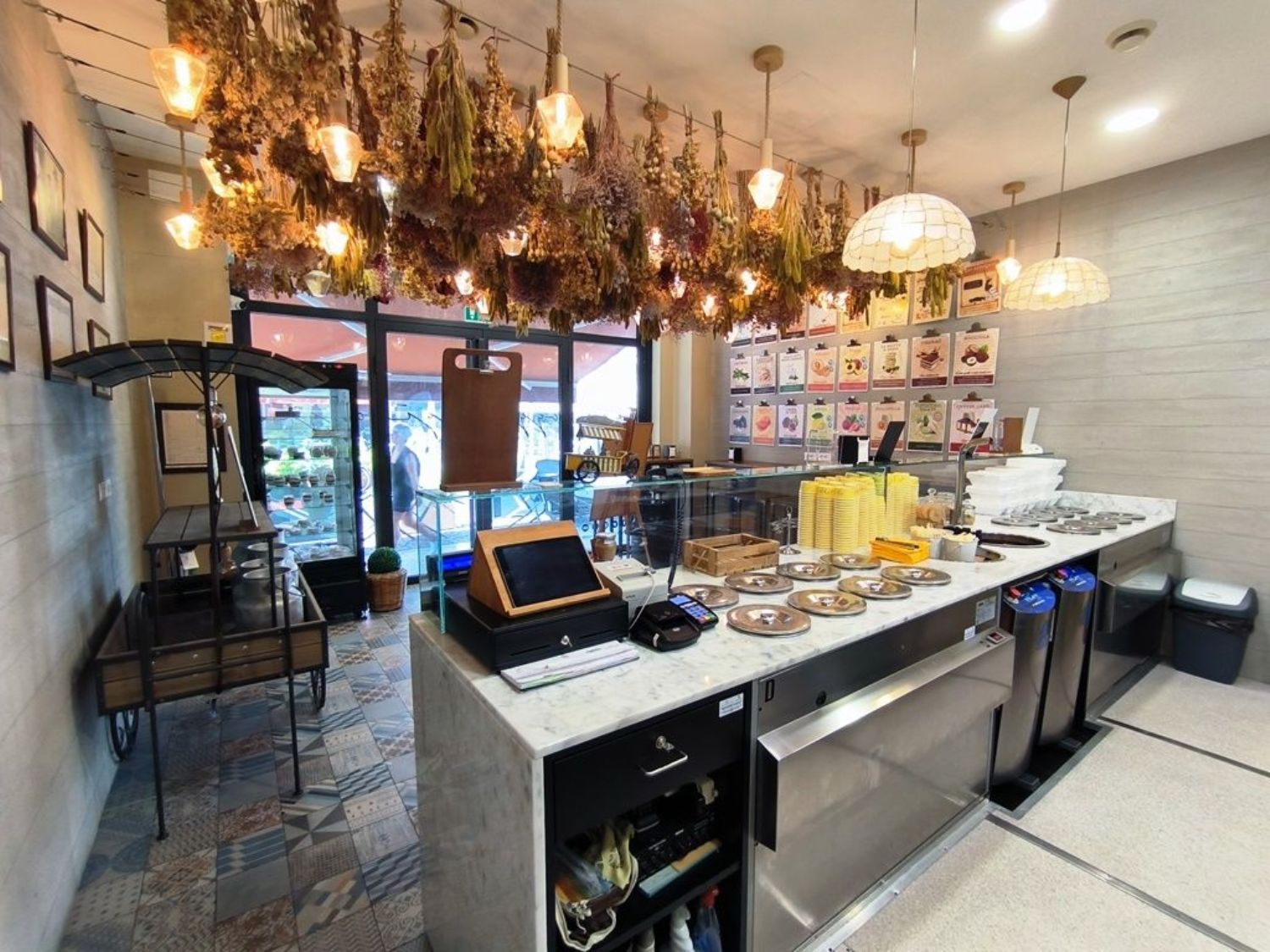 Attivita' commerciale in vendita a Pordenone, Centro storico